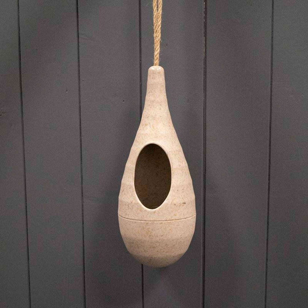Earthy Chaff Hanging Roosting Pouch (25.2cm) - Geko Products