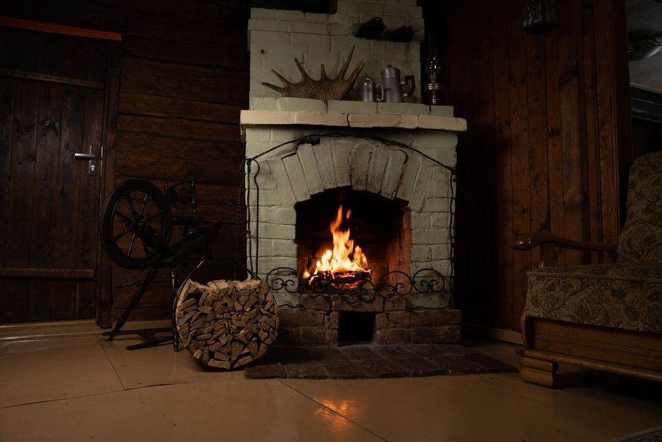 Wrought Iron Candlestick Guide: Choosing, Styling & Care