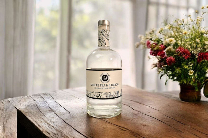 Gin Bottle White Tea & Bamboo 1000ml Diffuser - Geko Products