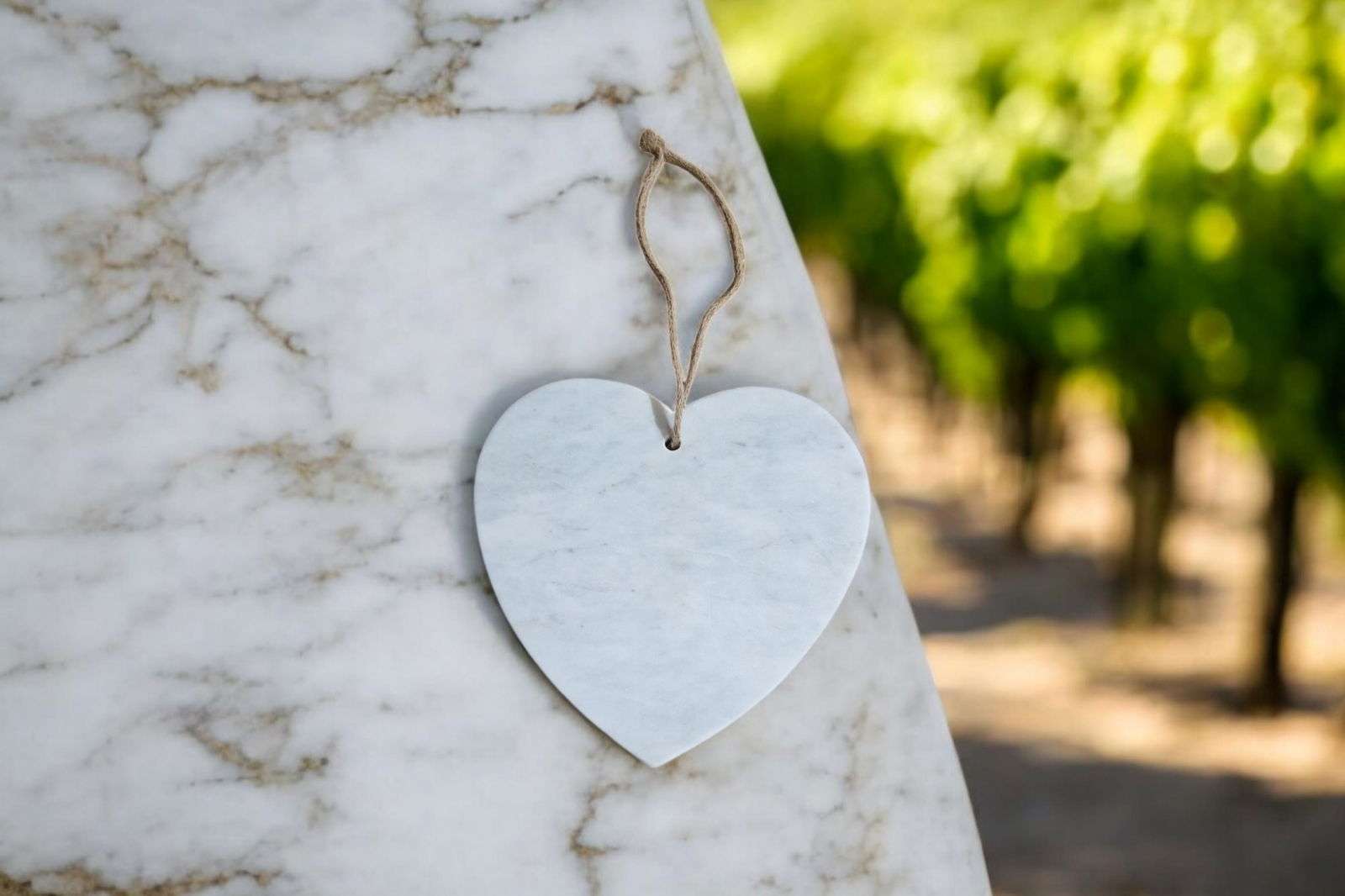 White Heart Chopping Board 24x26cm - Geko Products