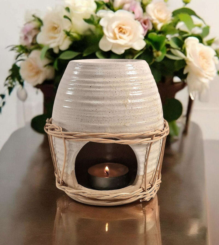 Ceramic Oil Burner With Rattan Design - Geko Products