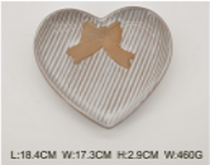 Medium Heart Plate with Bow Detail