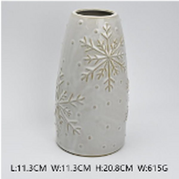 Reference image of tall snowflake vase with printed measurements