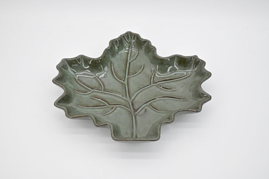 Dark Green Leaf-Shaped Plate