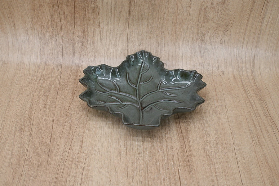 Dark Green Leaf-Shaped Plate